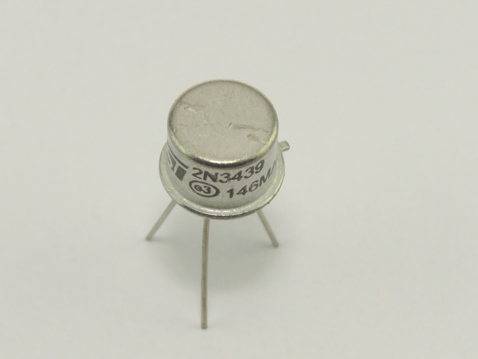 Transistor 2N3439
