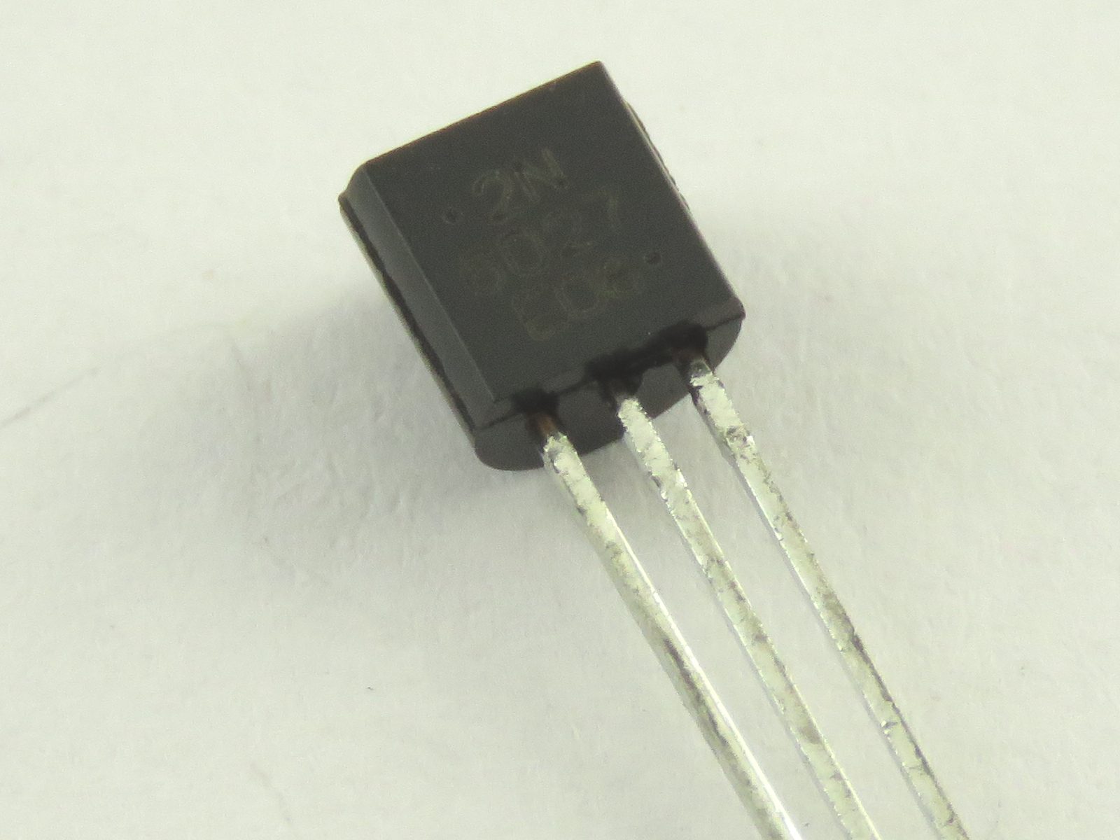 Transistor 2N6027
