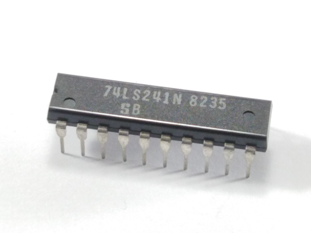 Circuit intégré logique 74LS241