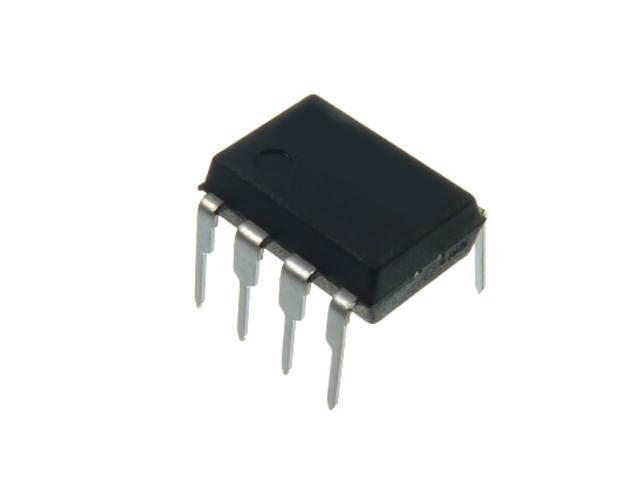 Circuit convertisseur analogique/numérique ADC0832CCN