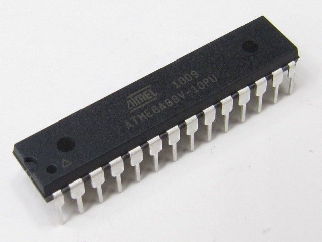 Circuit intégré microcontrôleur ATMEGA88V-10PU