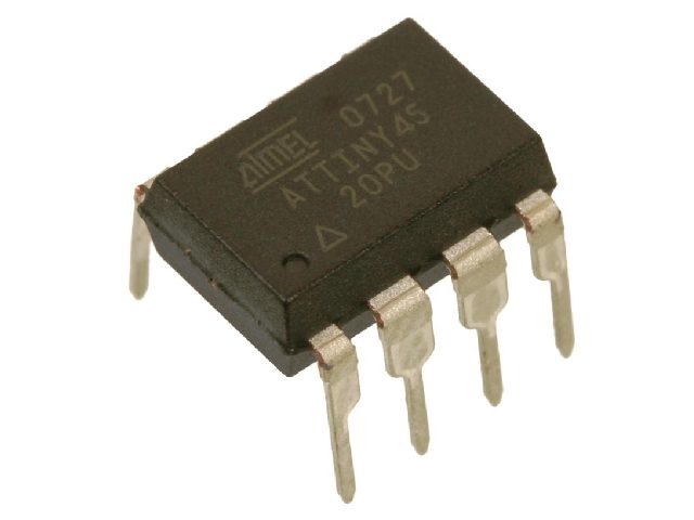 Circuit intégré microcontrôleur ATTINY45-20PU
