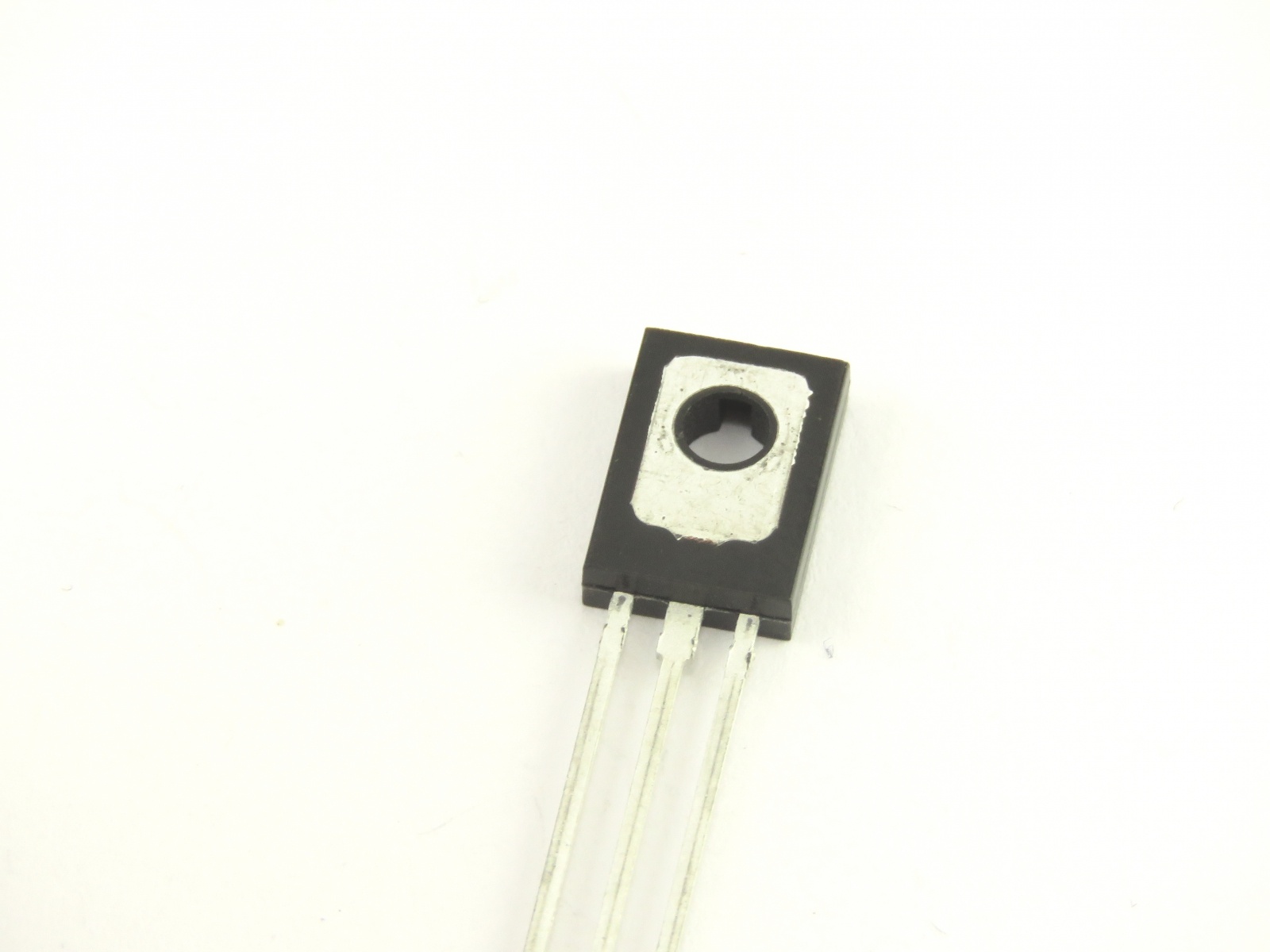 Transistor BD140 (image 2/2)
