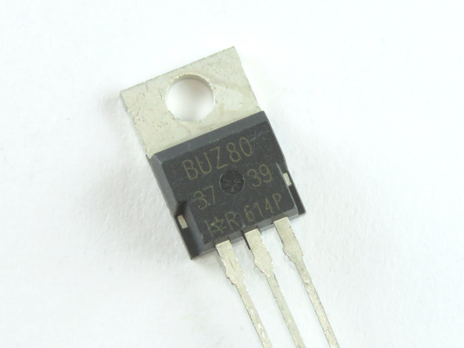 Transistor BUZ80