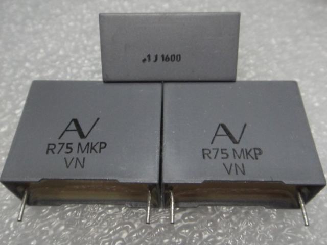 Piles 1.5V BAT-R6-4-GP-B. Avtronic