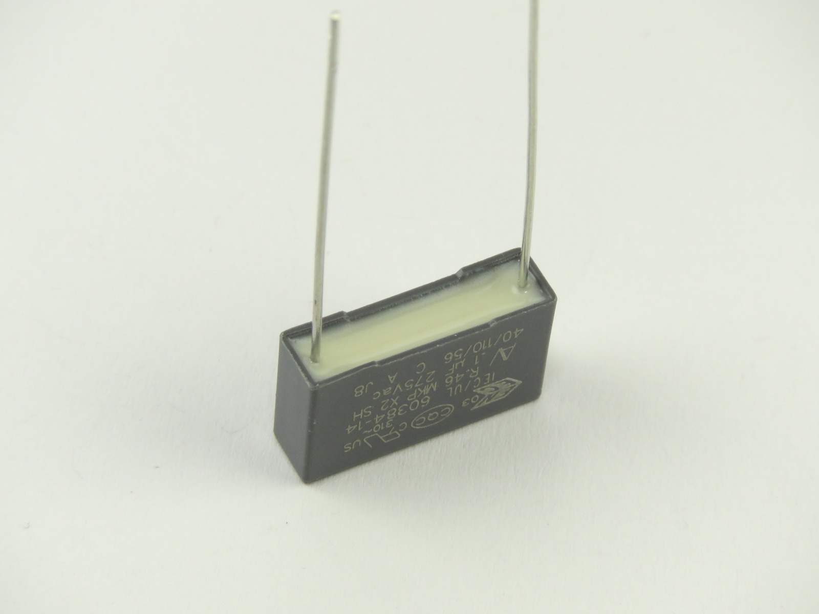 Condensateur 100nF 275V CCAP100NF275V-B (image 3/3)