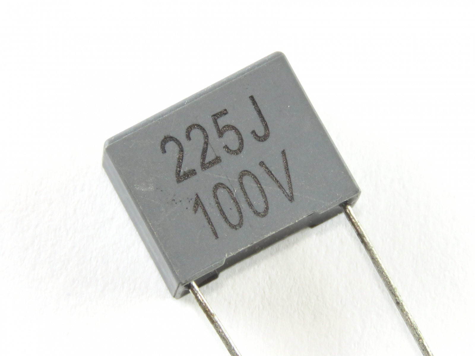 Condensateur 2.2uF 100V CMKT2-2UF100V