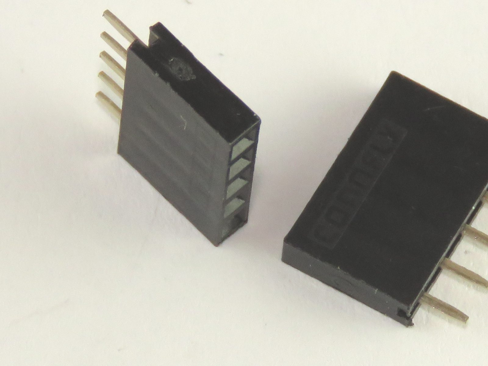 Connecteur 2.54mm CONN-11005-A (image 2/2)