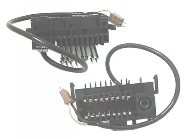 Connecteur autoradio CONN-CAR1005