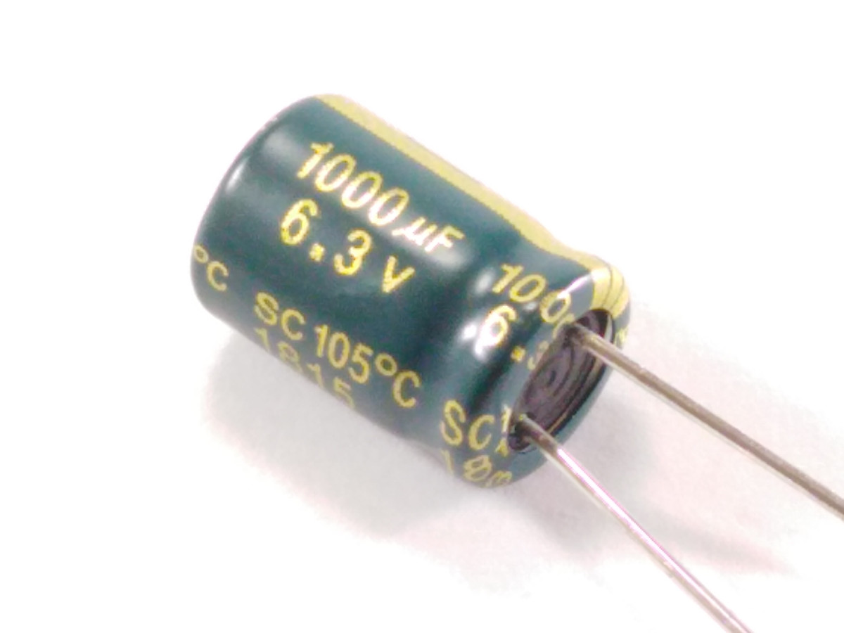 Condensateur chimique 1000uF 6.3V DSC108M6R3S1ACG11K