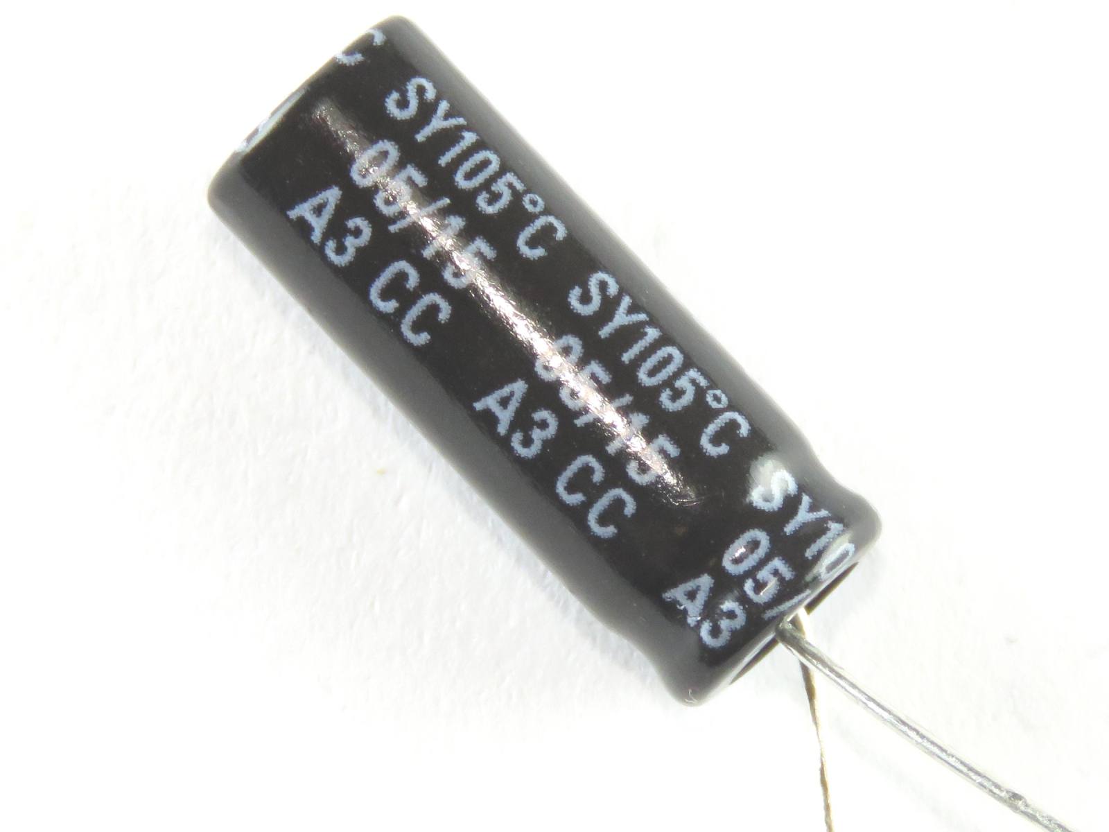 Condensateur chimique 680uF 25V DSY687M025S1A5G20K
