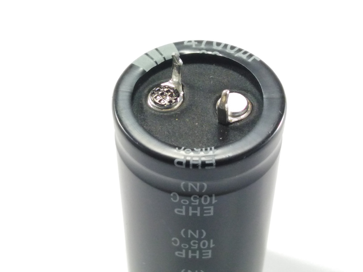 Condensateur 4700uF 63V ELC4700UF63P-105-H (image 2/2)