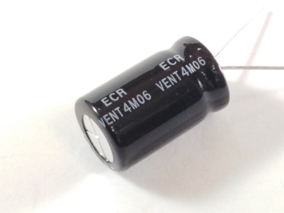 Condensateur 470uF 50V ELC470UF50P-H (image 2/2)
