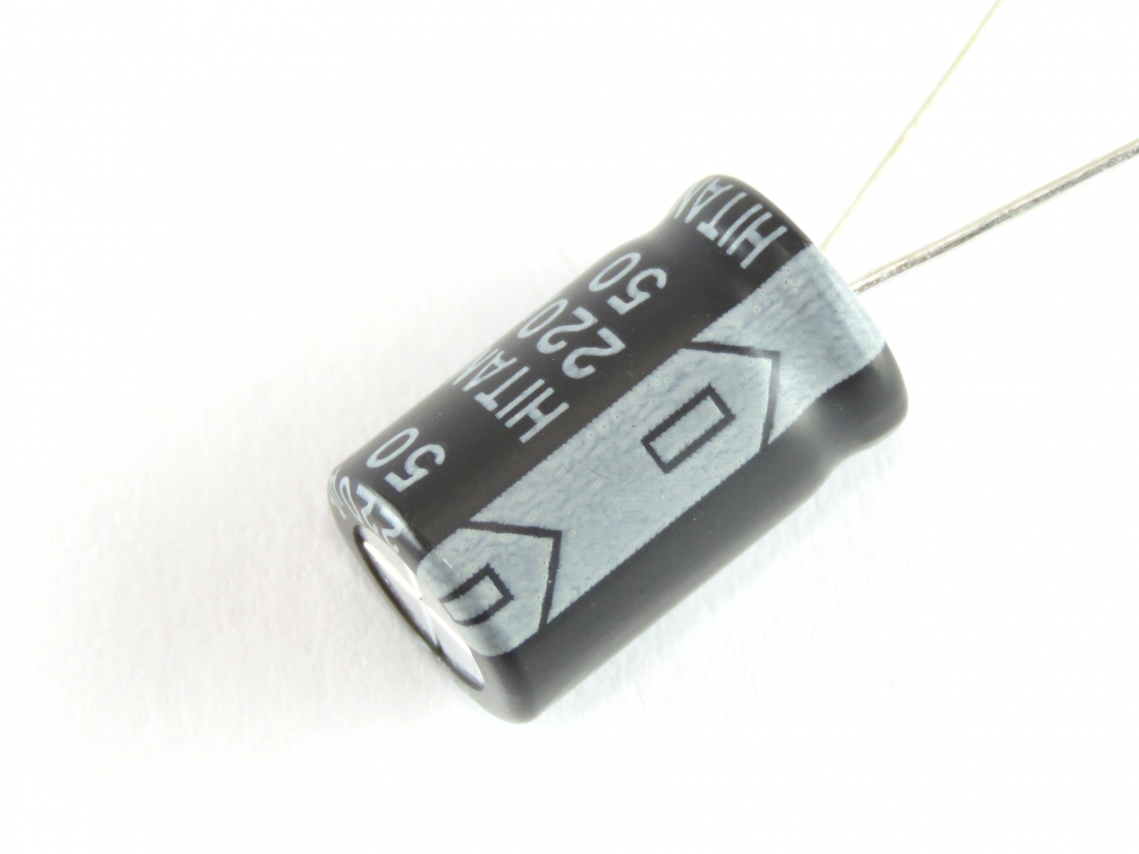 Condensateur chimique 220uF 50V ESM227M050S1A5H170 (image 3/3)