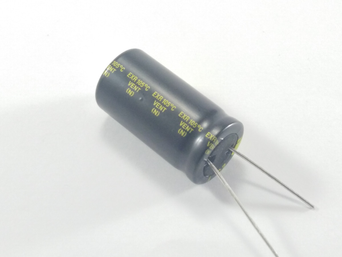 Condensateur 3300uF 25V EXR332M25B (image 2/2)