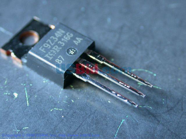 Transistor IRF9Z34N