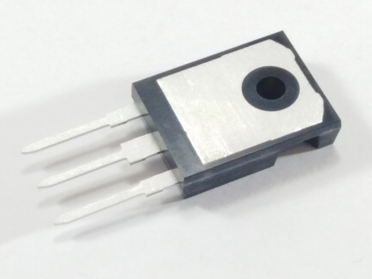 Transistor IRFP240 (image 2/2)