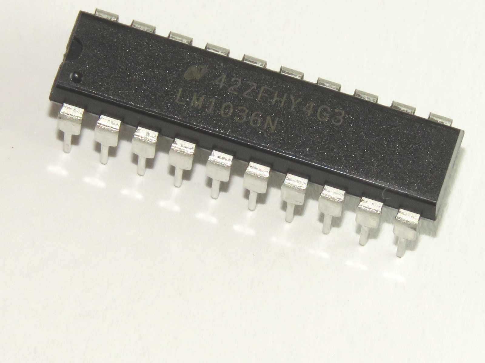 Circuit intégré LM1036N