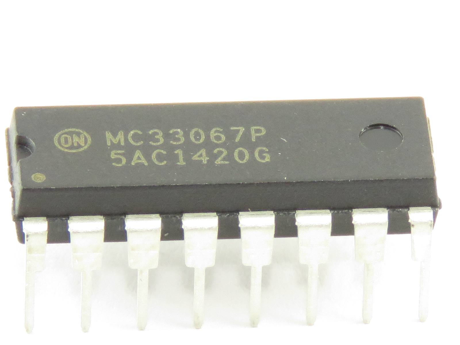 Circuit intégré MC33067P