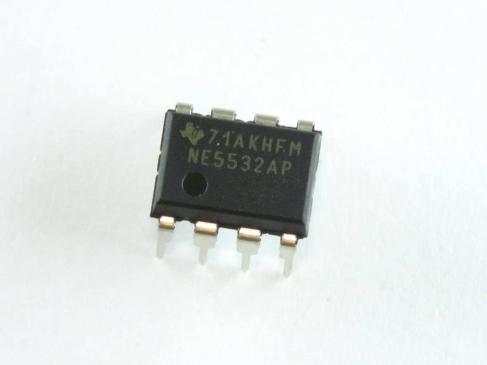Circuit amplificateur opérationnel NE5532AP