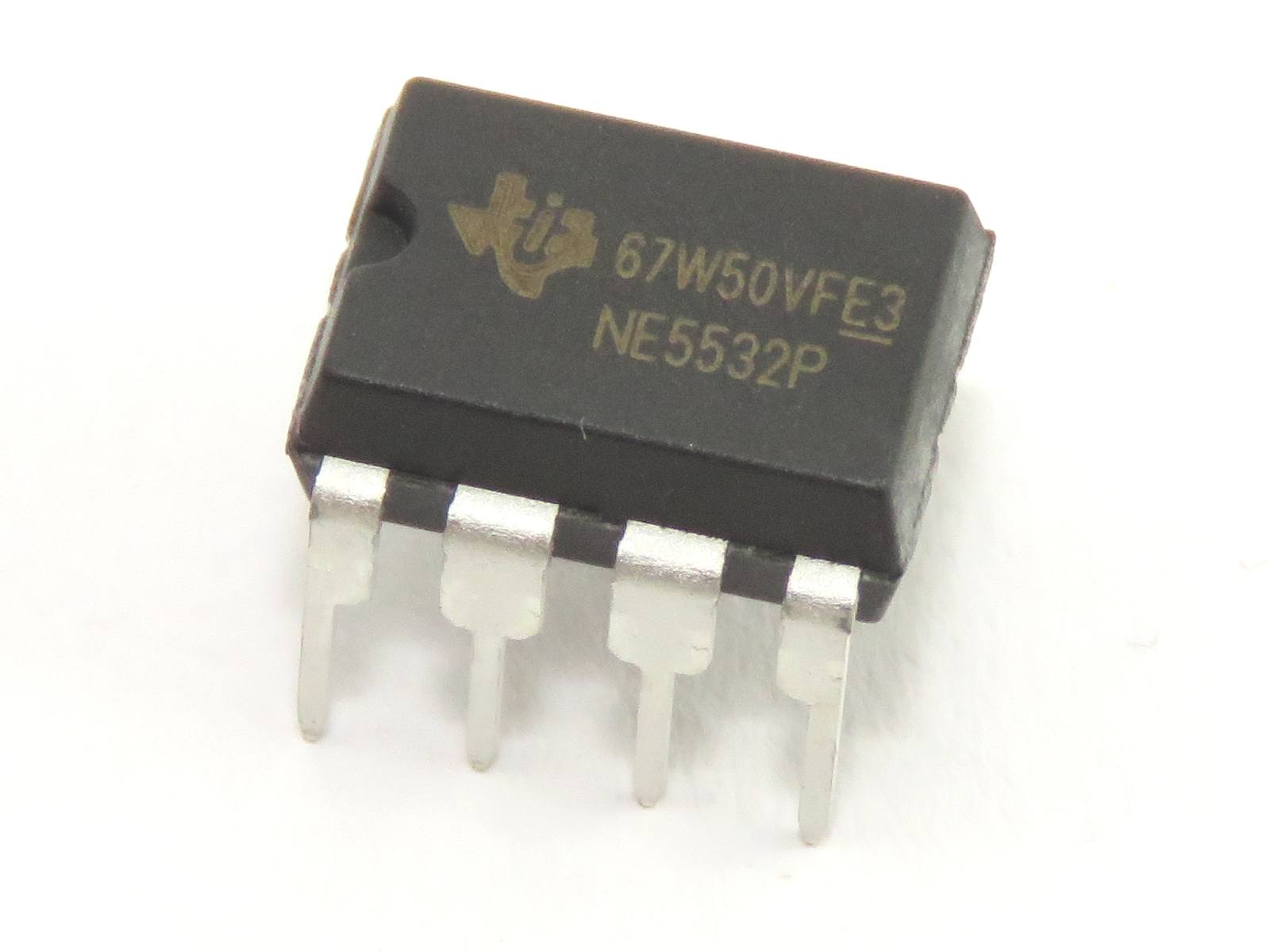 Circuit amplificateur opérationnel NE5532P