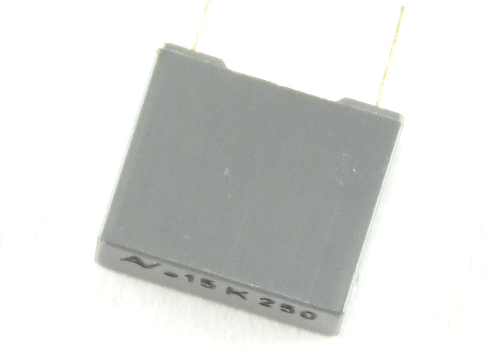 Condensateur 150nF 250V R66ID3150xx6AK (image 2/2)