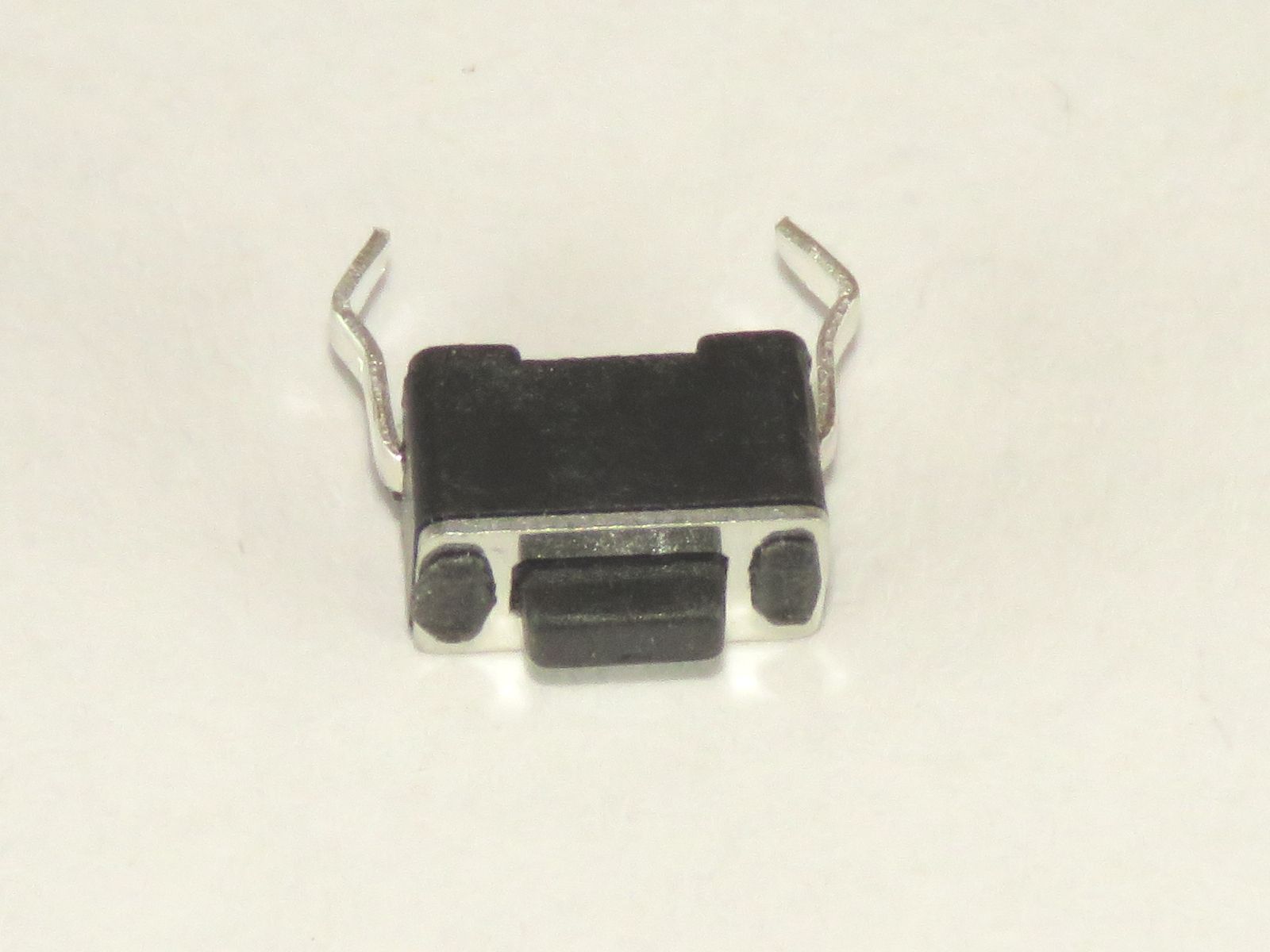 Bouton-poussoir miniature SW100664-008-160. Avtronic