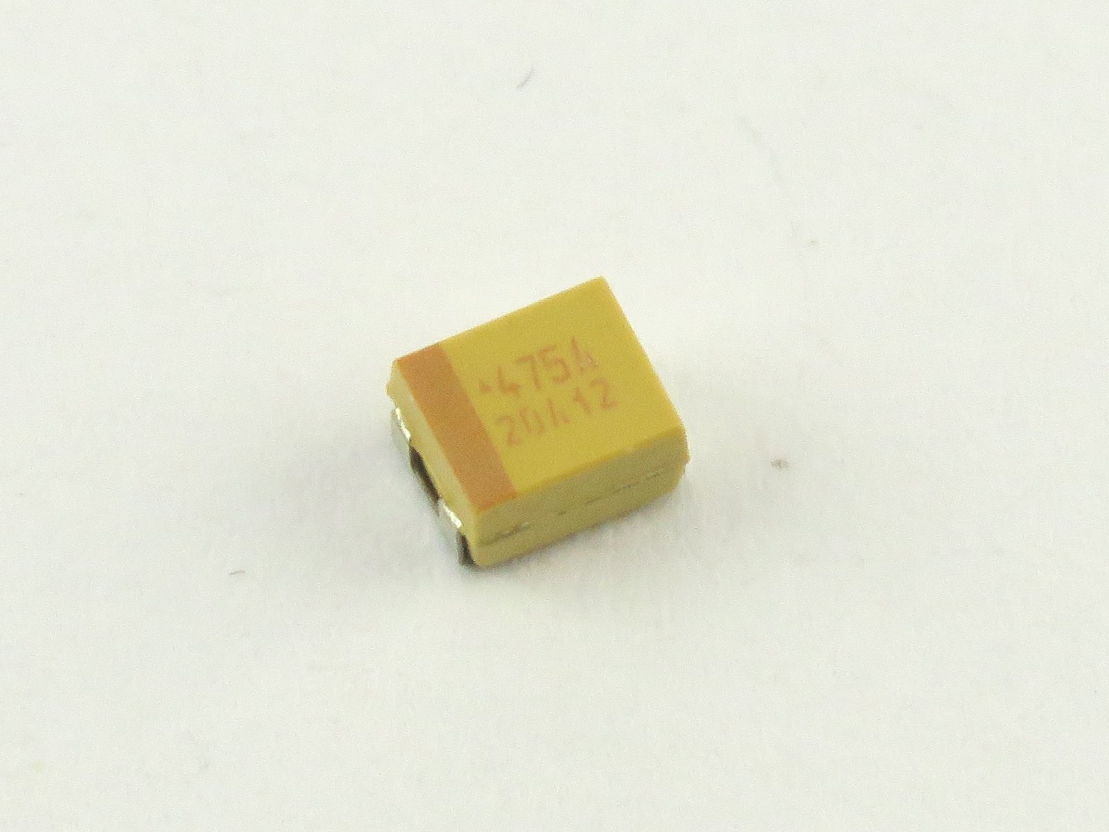 Condensateur tantale CMS 4.7uF 10V TAJB475K010RNJ