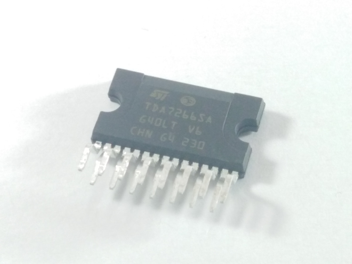 Circuit intégré TDA7266SA