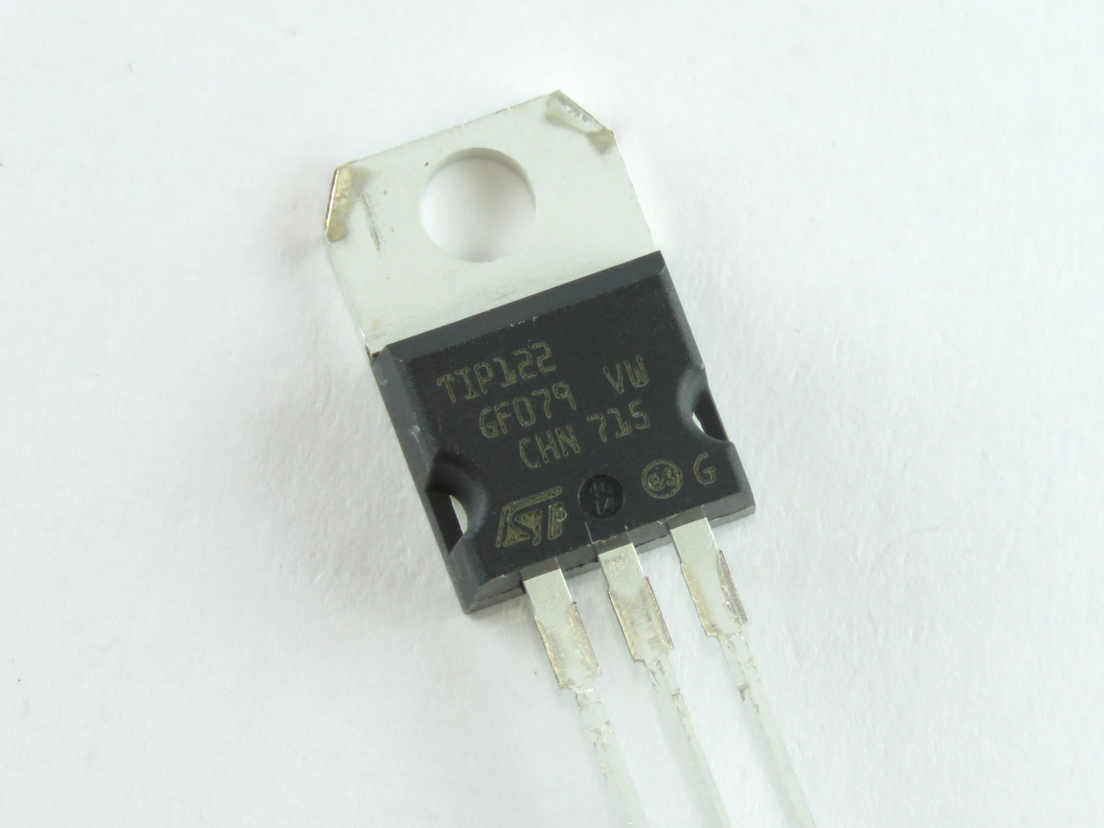 Transistor TIP122