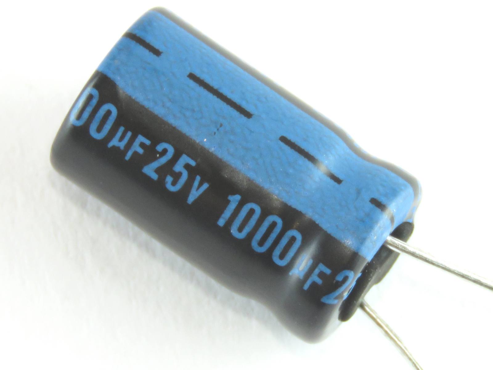 Condensateur chimique 1000uF 25V TKR102M1EG20M