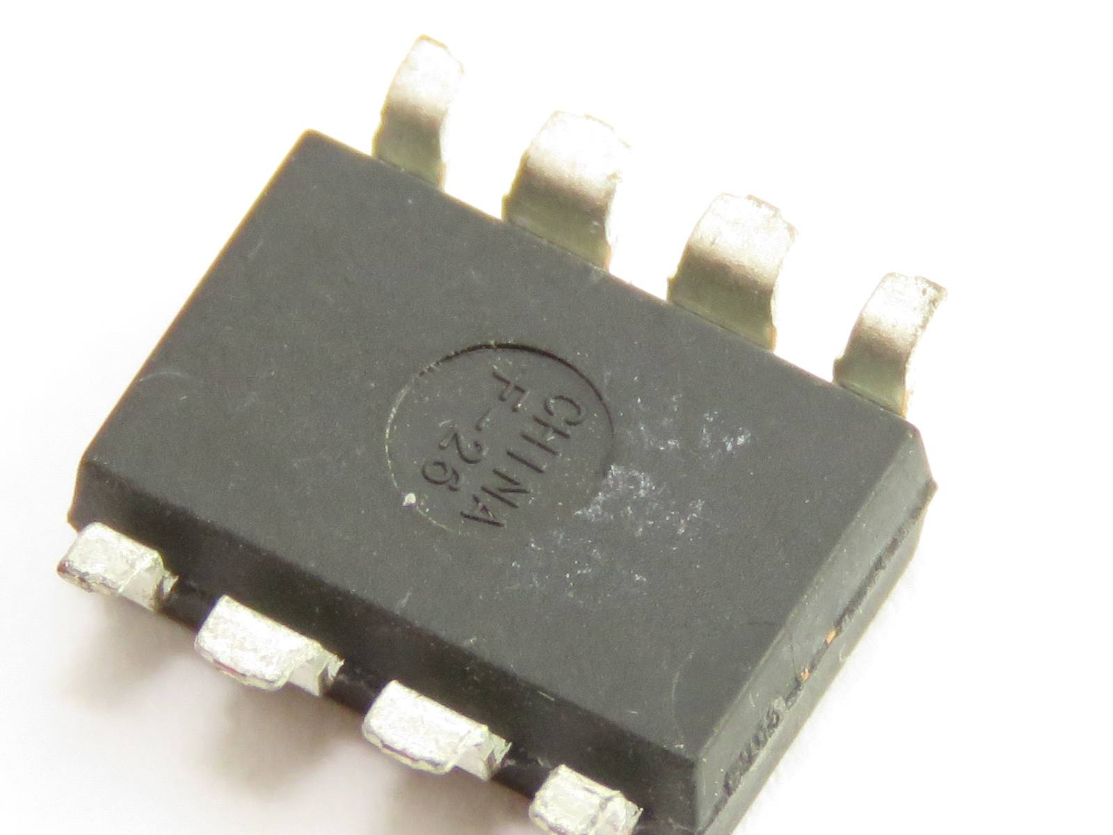 Circuit intégré TNY253GN (image 2/2)