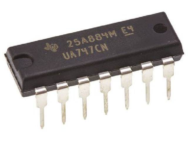 Circuit amplificateur opérationnel UA747CN