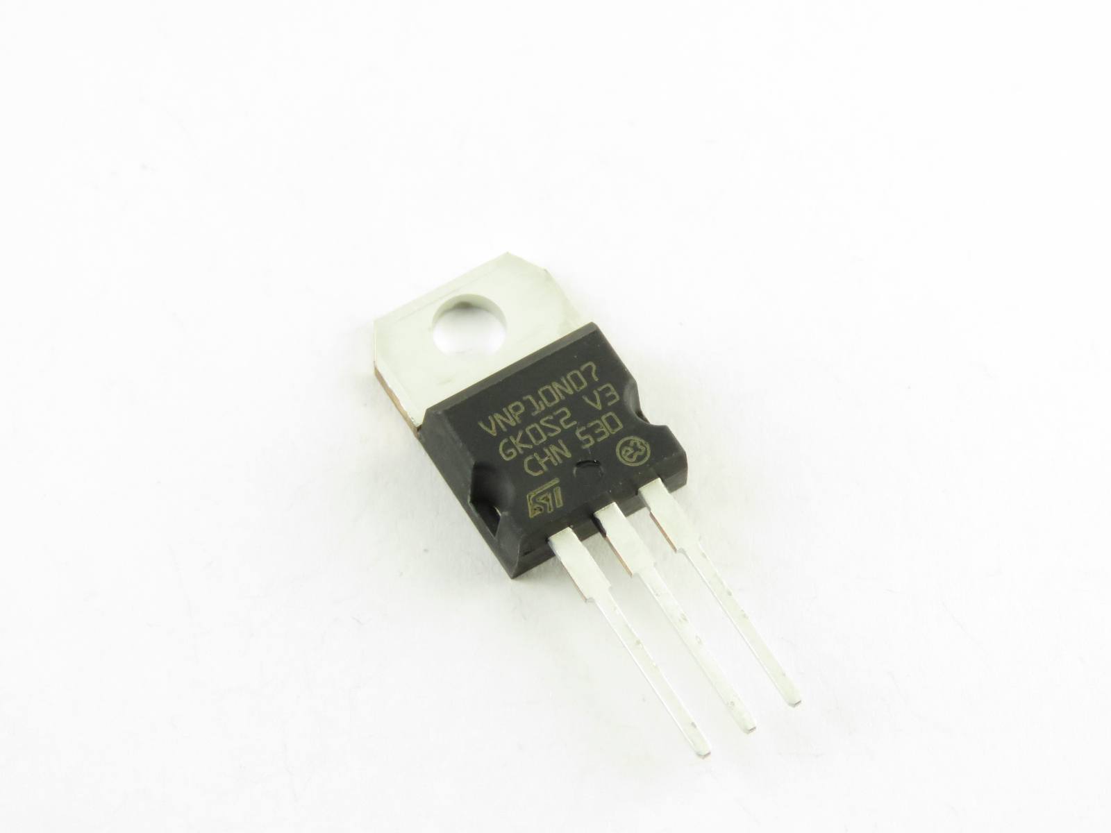 Transistor VNP10N07